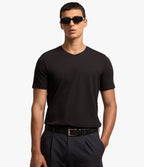 Camiseta Slim – Gola V Preto