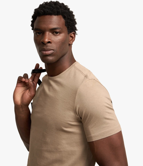 Camiseta Slim Básica – Gola Redonda Bege